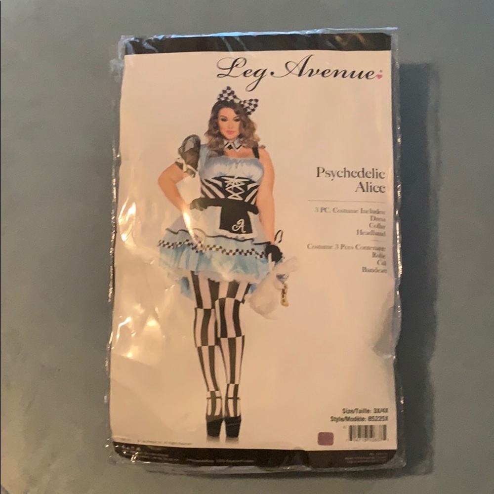 Leg Avenue Plus Size Alice Costume
